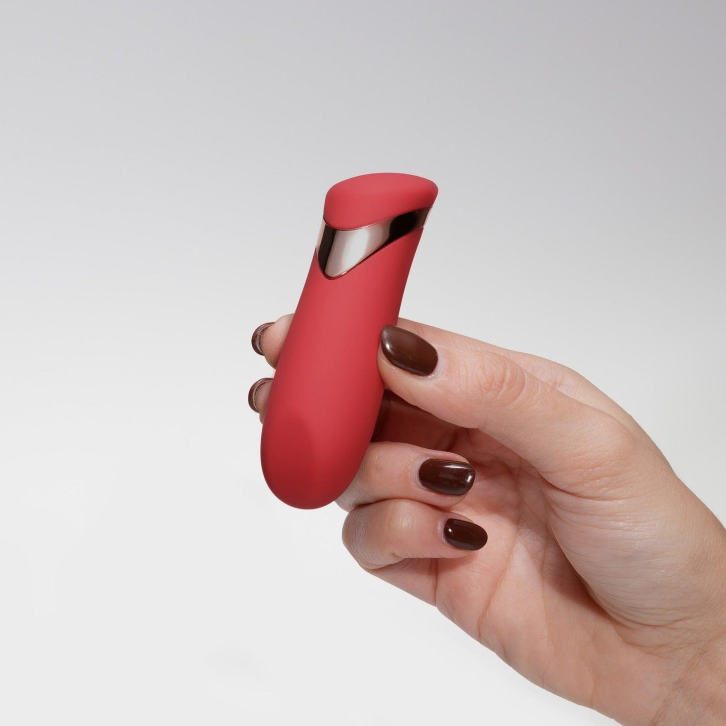 Vibrator Bullet Reincarcabil, Putere, Eleganta si Placere Discreta, Crushious, Rosu - Amoroso