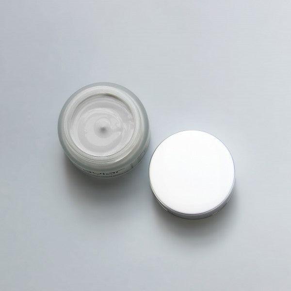 Crema de fata cu Extract de Caviar si Acid Hialuronic, Hidratare Intensiva si Efect Anti-Aging, Caviar Essence, 50 ml - Amoroso