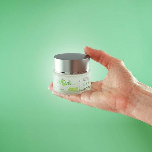 Gel de fata cu extract de melc, Hidratare, Regenerare si Efect Anti-Aging Natural, 50 ml - Amoroso