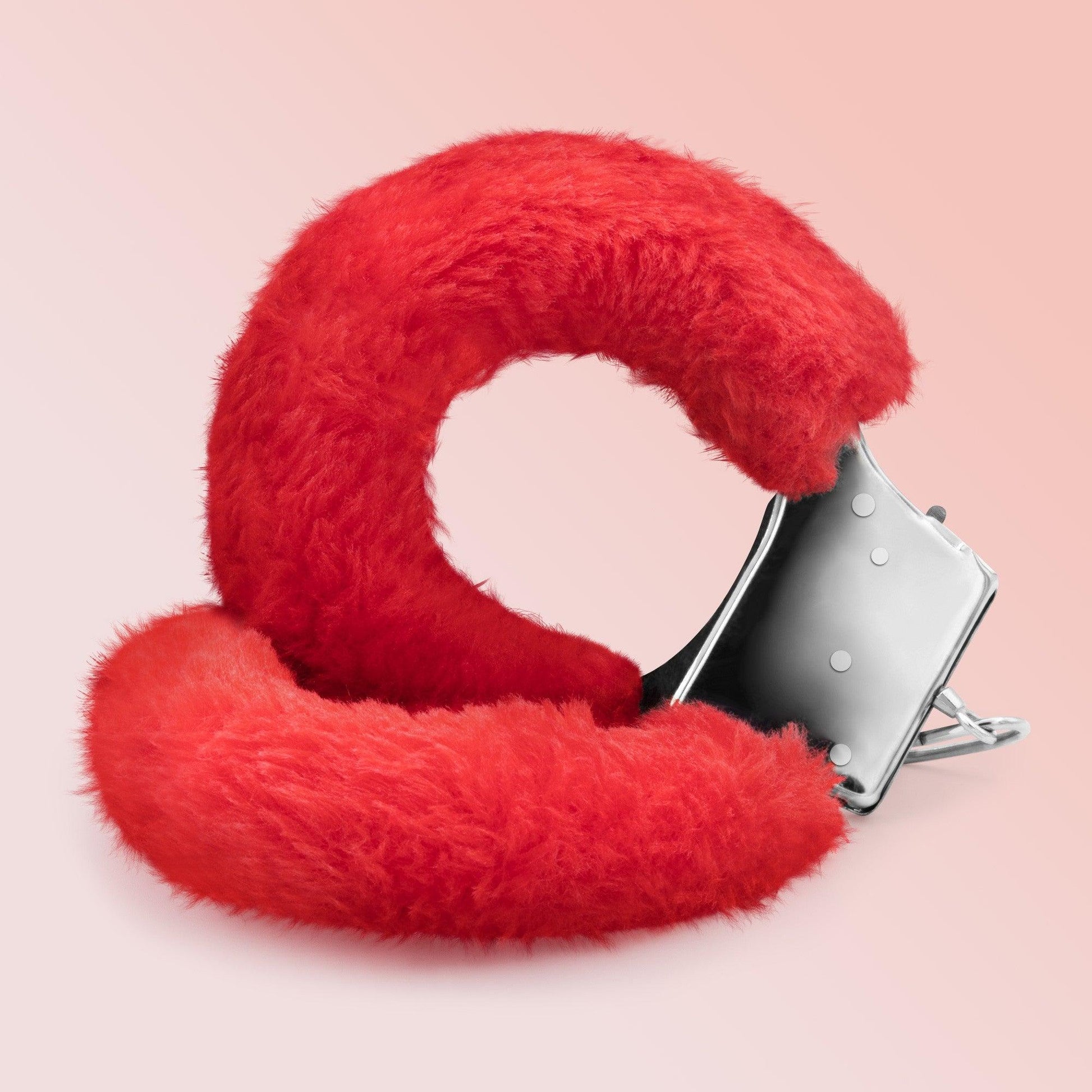 Catuse Pufoase Love Cuffs, Eleganta si Aventura in Jocurile Intime, Crushious, Rosu - Amoroso