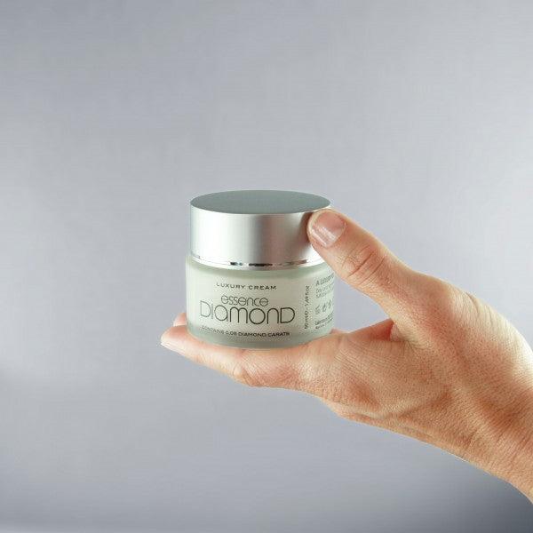 Crema de fata cu Pulbere de Diamant, Hidratare Intensiva si Stralucire, Essence Diamond Luxury, 50ml - Amoroso