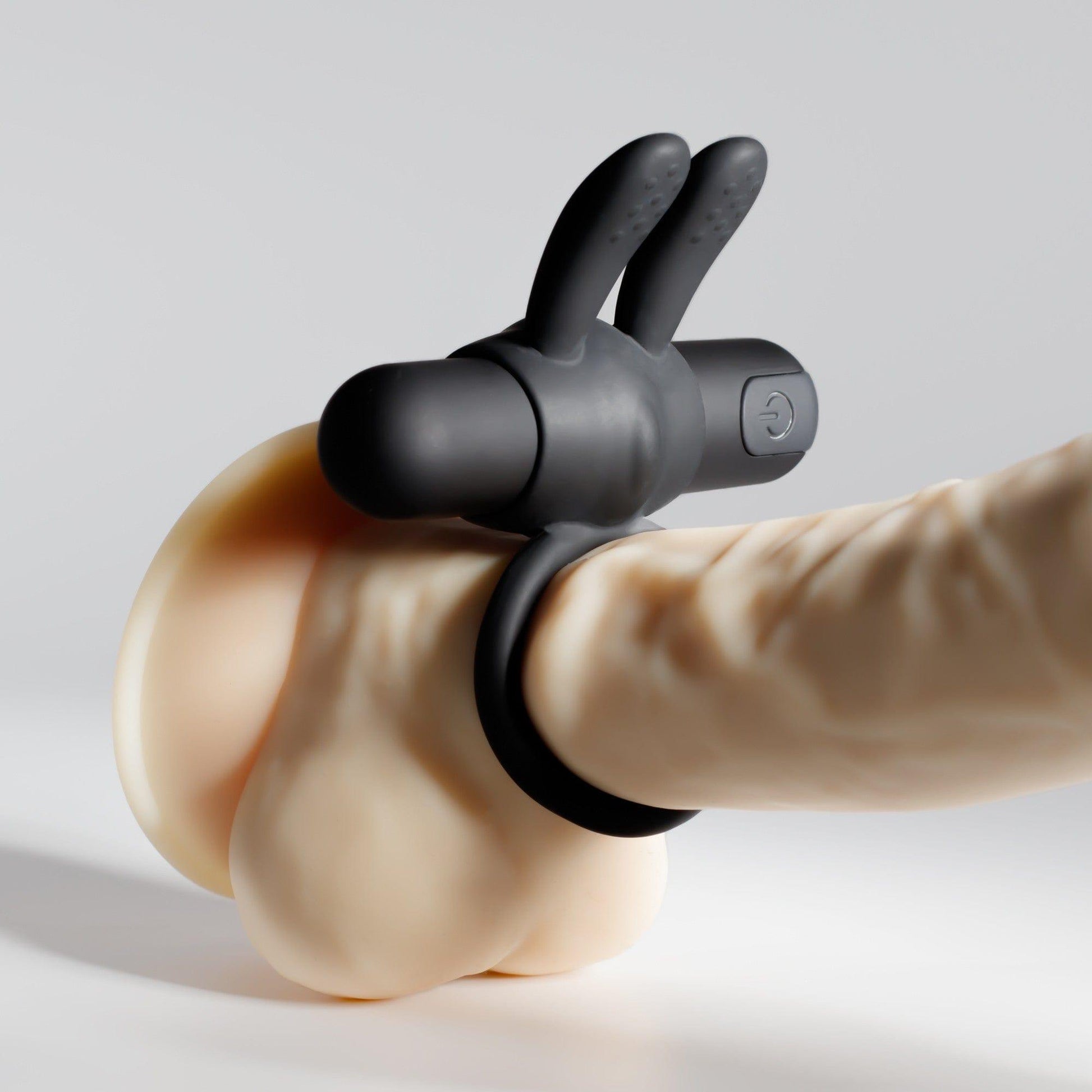 Inel Penian Vibrator cu 10 Moduri de Vibratie, Reincarcabil pentru Placere Intensa si Confort Superior, Negru - Amoroso